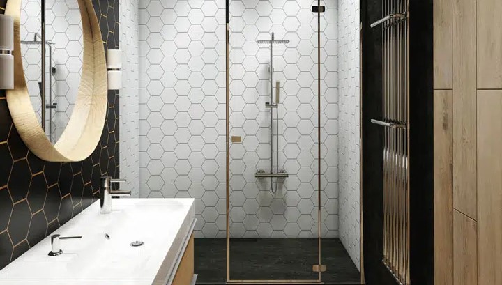 Moderne badkamer met douchebak van groot formaat